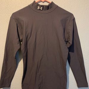 Under Armour Women’s Long Sleeved Pullover